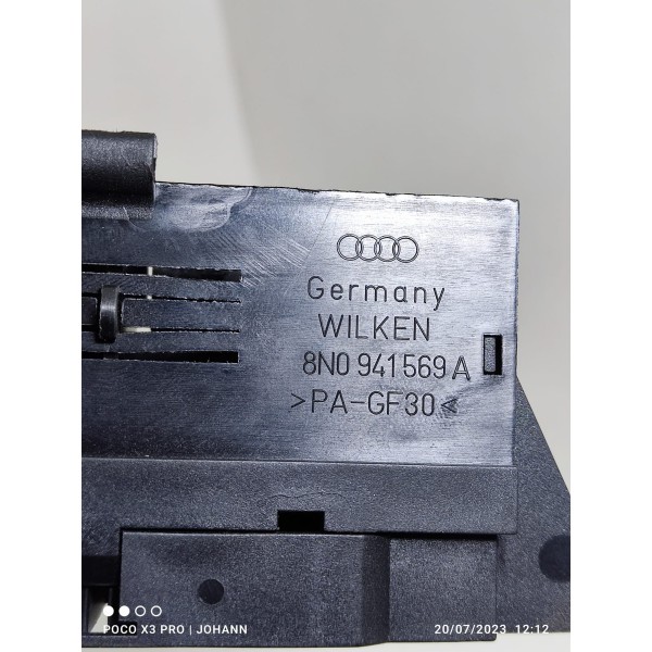 Suporte Botões Console Audi Tt 1998/2005 8n0941569