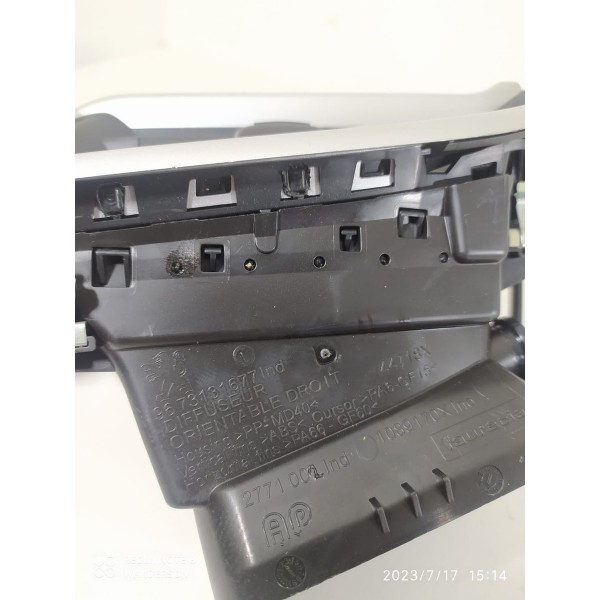 Difusor Ar Peugeot 2008 Direito 2017 A 2024 9673131677