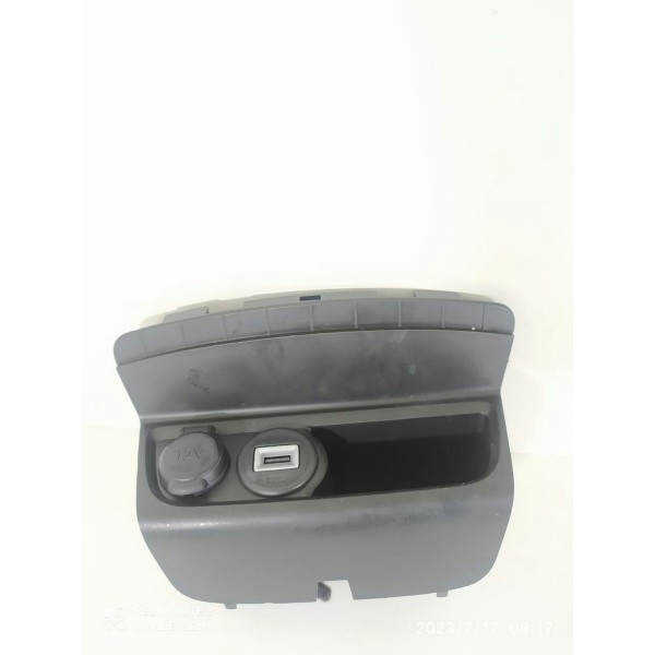 Entrada Usb Peugeot 2008 Cinzeiro 2017 2019 A 2024 0rig