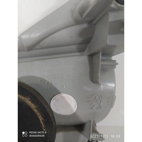 Lanterna Peugeot  2008 Esquer Tampa Tras 2018/2024 980812768 Esquerdo/motorista