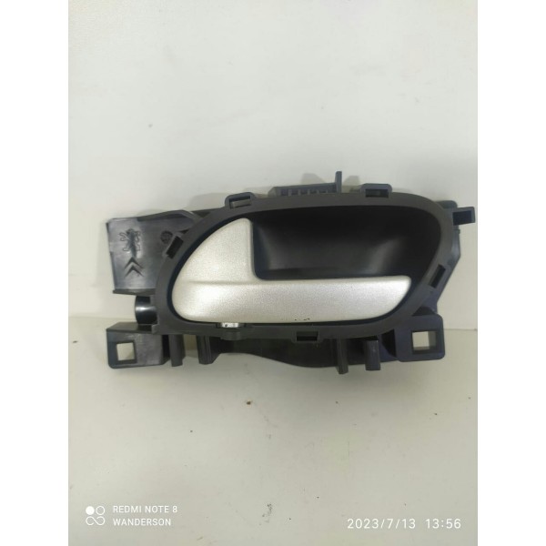 Macaneta Interna Esquerda Peugeot 2008 2024 Original