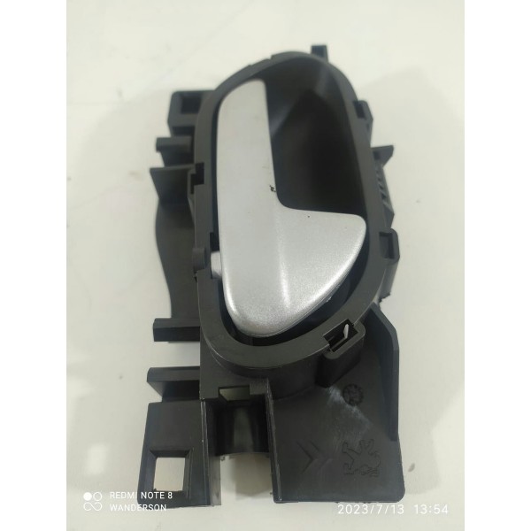 Macaneta Interna Peugeot 2008 Direita 2024 Original