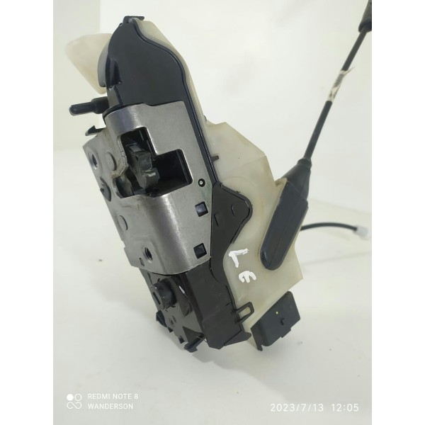 Fechadura Porta Peugeot 2008 Dianteira Esquerda 2015/2024