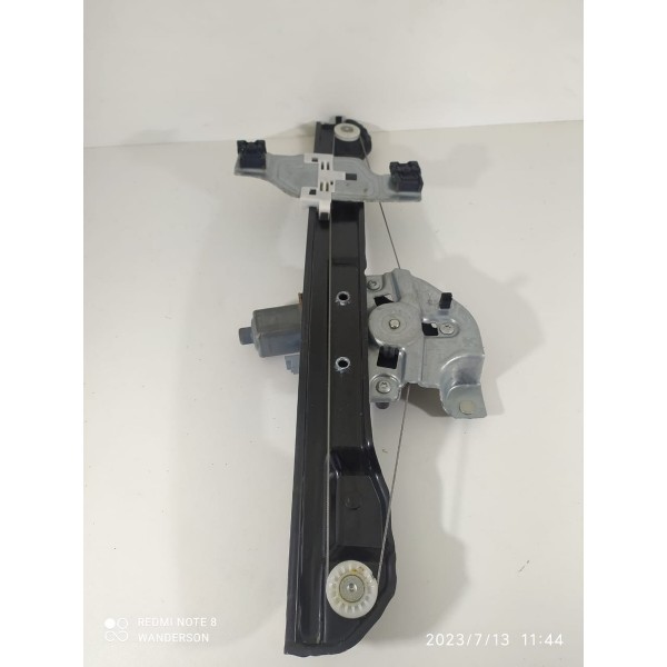 Maquina Vidro Peugeot 2008 Dianteira Direit 2016 2017 A 2024