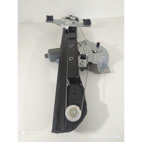 Maquina Vidro Peugeot 2008 Dianteira Direit 2016 2017 A 2024