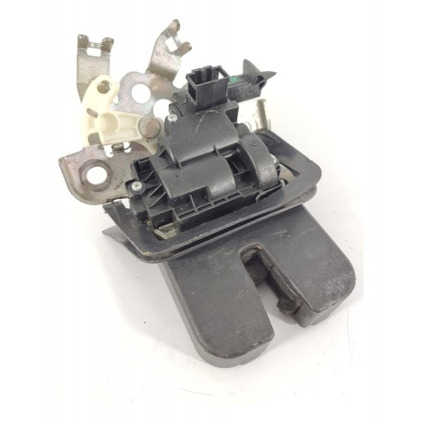 Fechaura Tampa Traseira Audi A1 A3 A4 A5 Q3 Q5 8r0827505