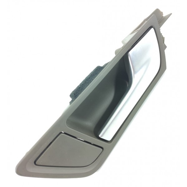 Macaneta Interna Audi Q5 Traseira Direita 8r0837020 Preto Traseira